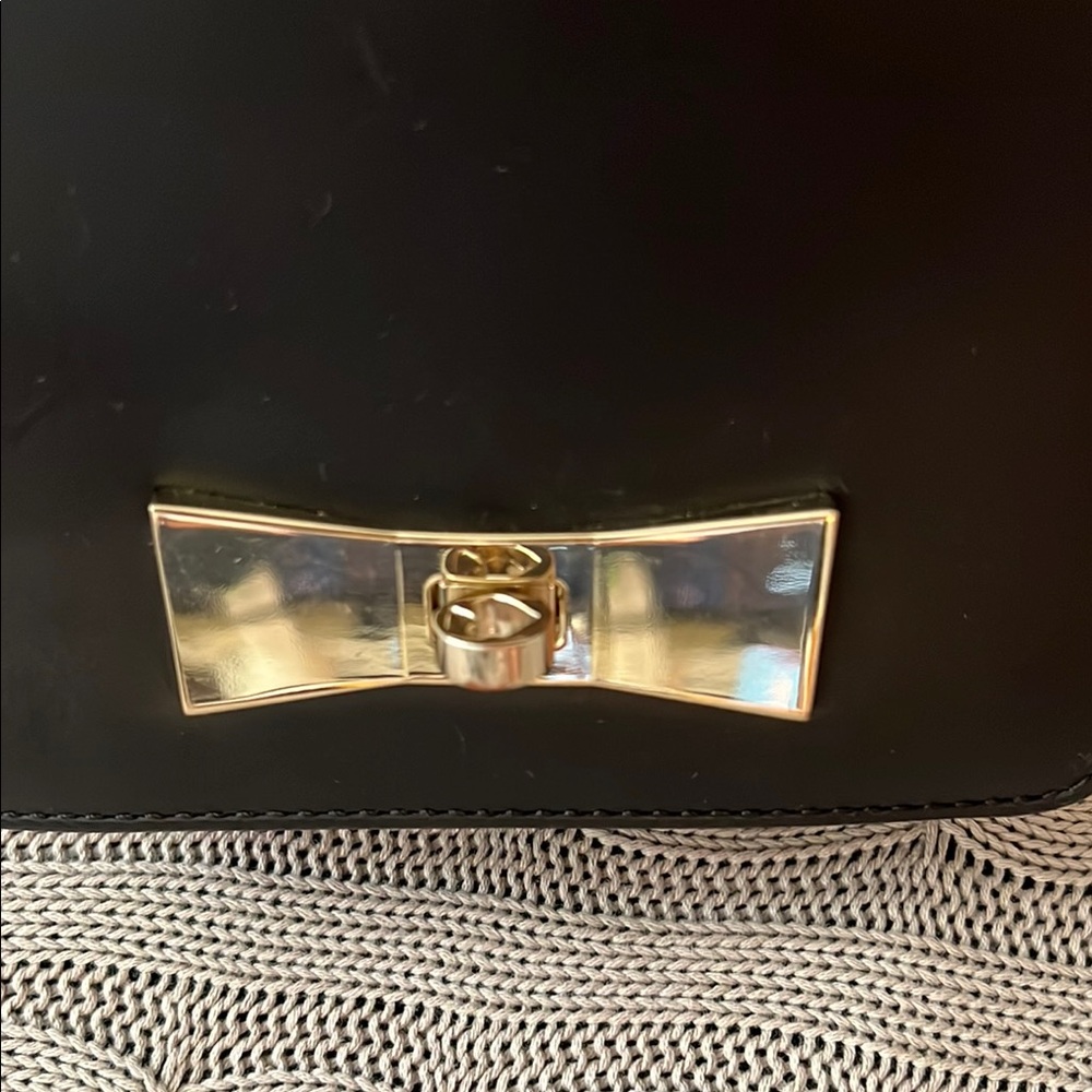 Kate Spade Black Crossbody Bag with Adjustable Strap - Picture 3 of 12